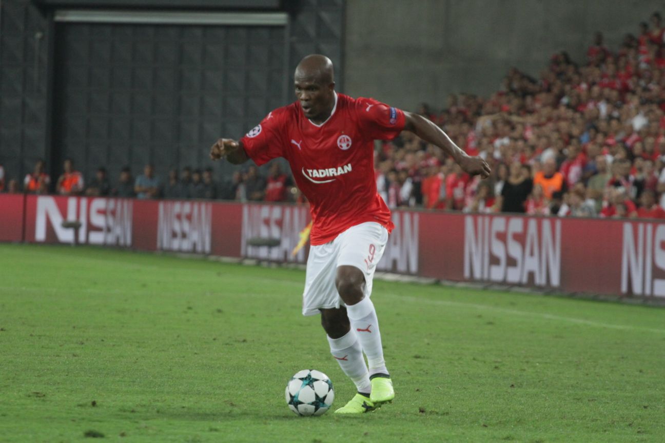 טוני וואקמה מהתל במריבור. במלוא הדרו (צילום: בן בודה)